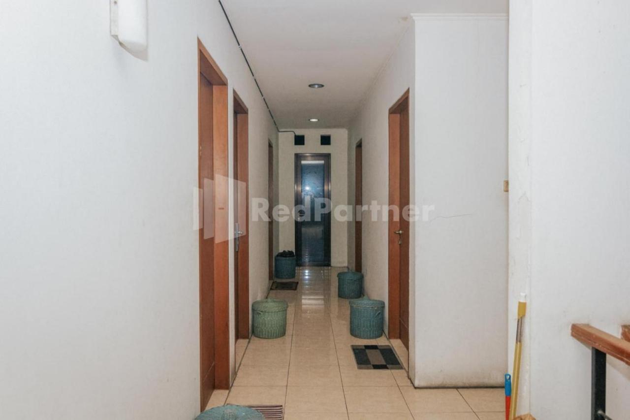 فندق De Lugano Scbd Syariah Mitra Reddoorz جاكرتا المظهر الخارجي الصورة